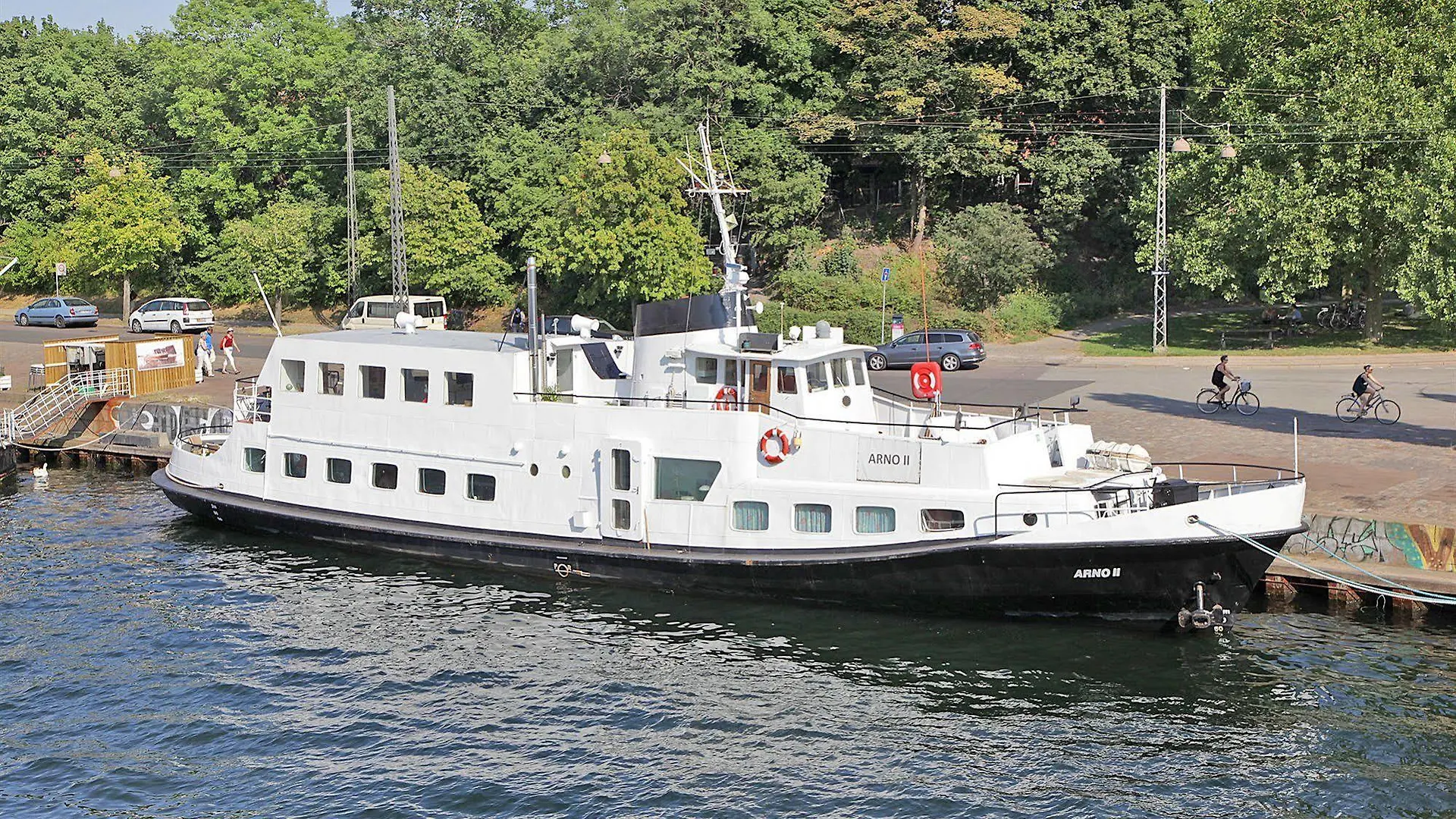 Copenhagen Houseboat Hotel Botel