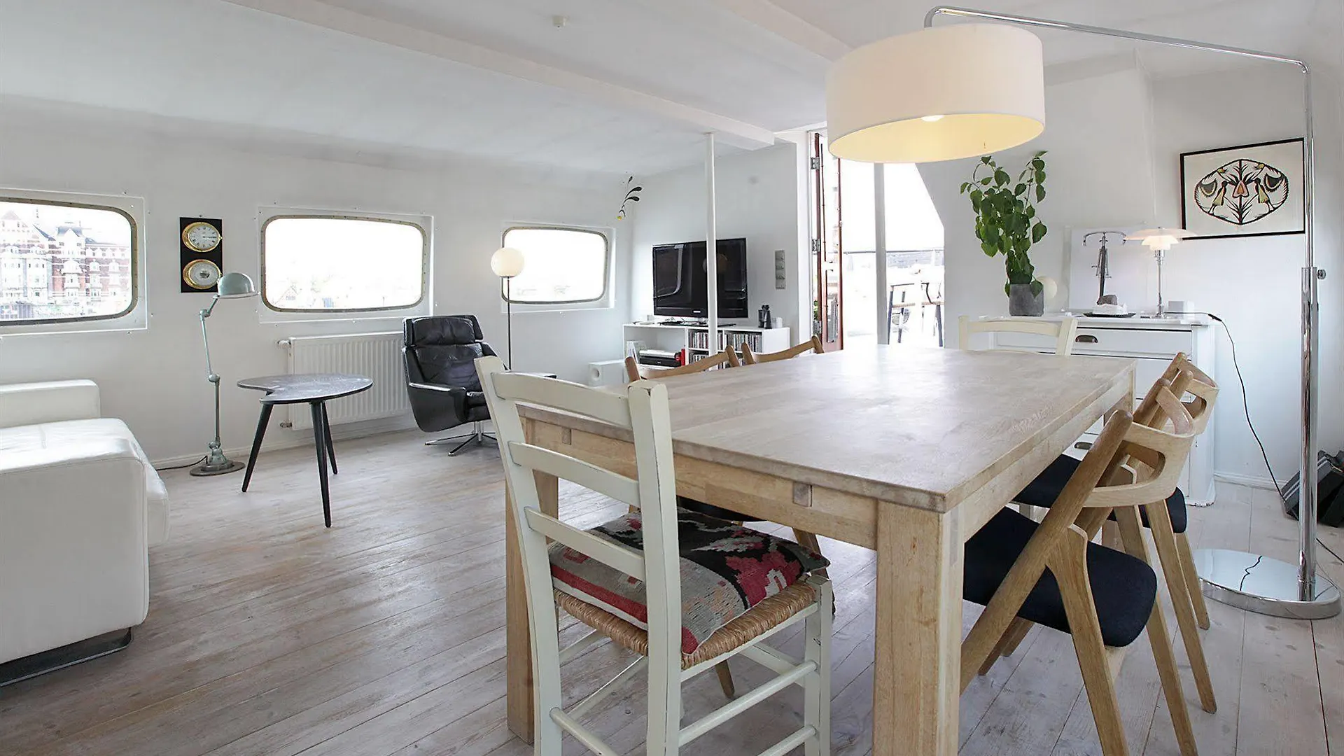 Copenhagen Houseboat Hotel Botel
