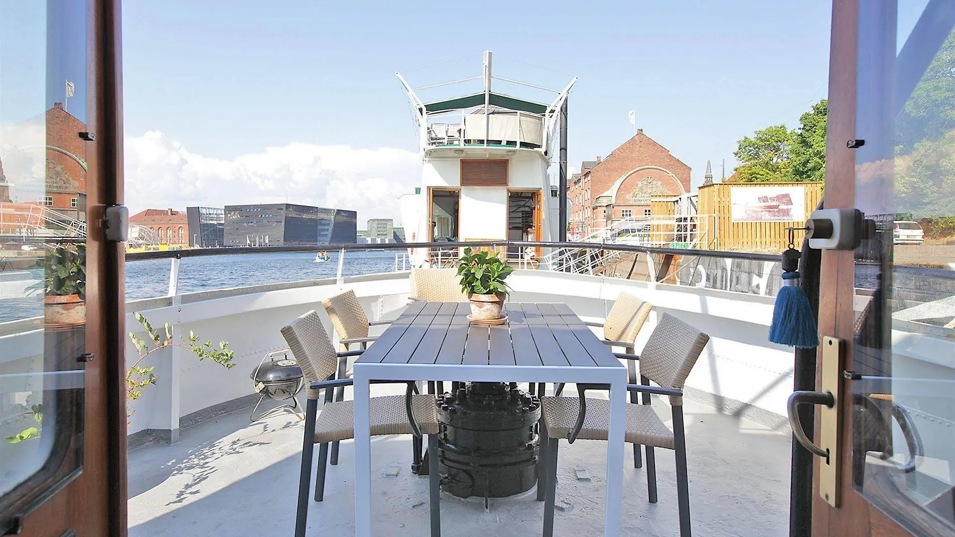 *** Botel Copenhagen Houseboat Hotel Denmark